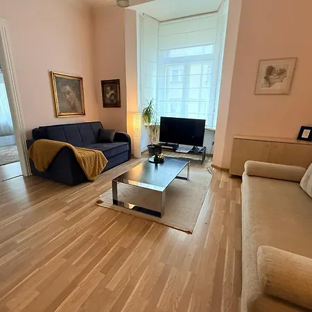 Apartment Super Old Town *